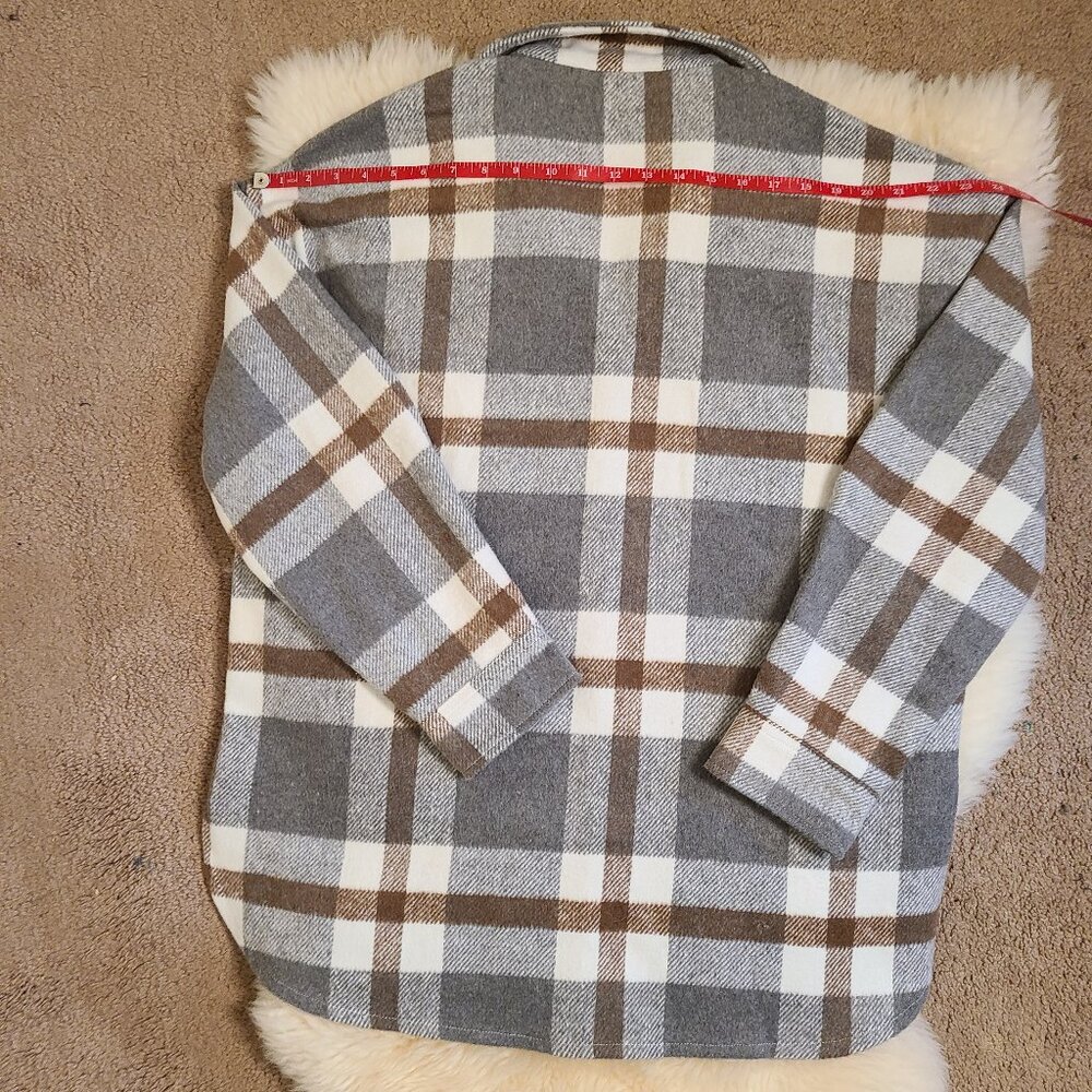 Plaid Oversized Soft Shacket - Large  NWT - Picture 9 of 10
